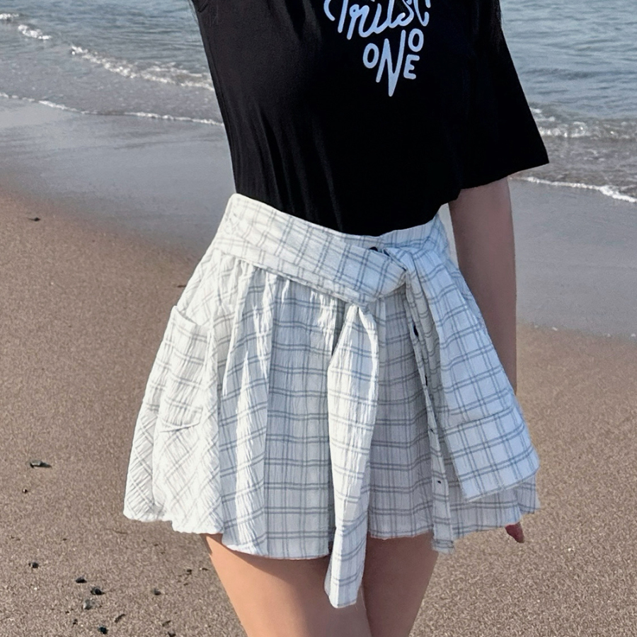 Клетчатая юбка-шорты с запахом и завязками Kiri