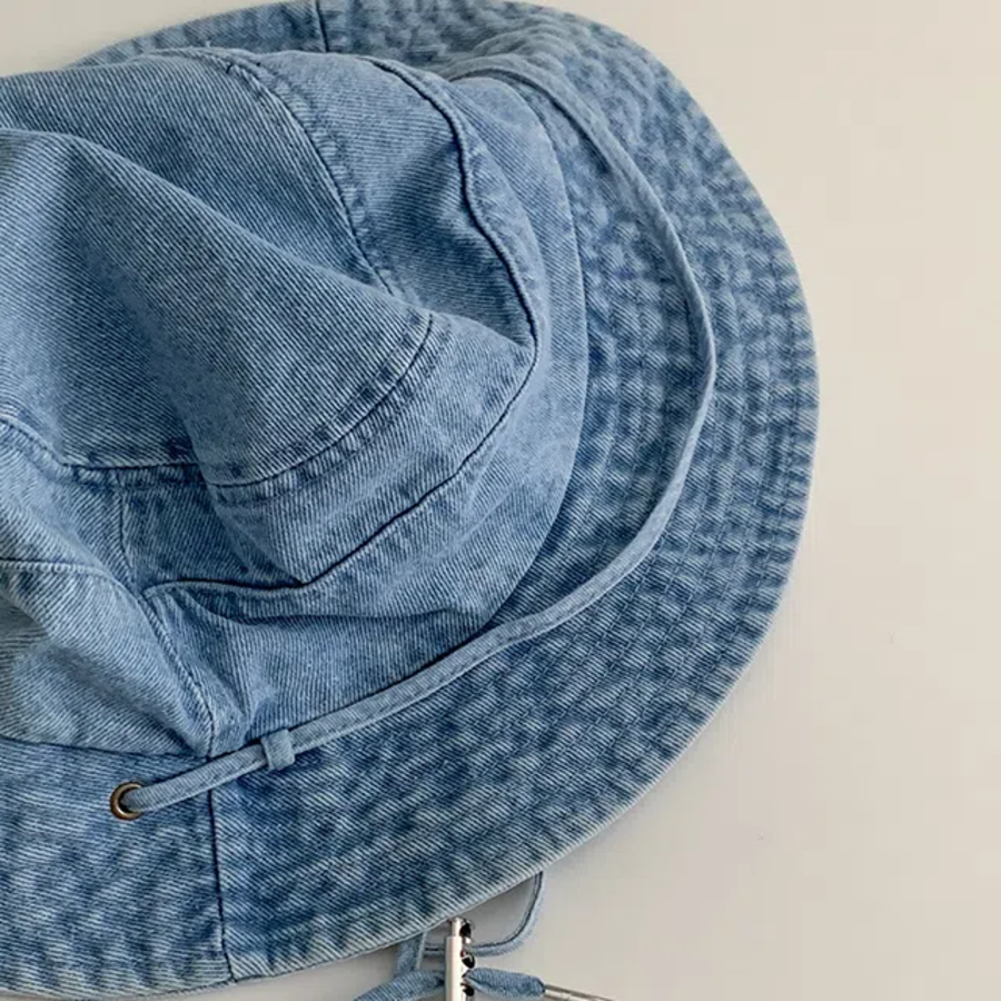 Кепка Noelly Denim Safari Bucket Hat — стильный и практичный акцент для летних образов
