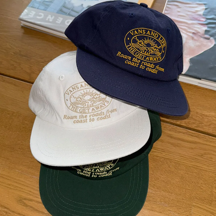 Кепка Life Embroidered Camp Cap — стильный и универсальный аксессуар для повседневного образа