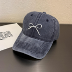 Кепка Vintage Ribbon Embroidered Plum Cap — стильный винтажный акцент с декоративной вышивкой