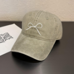 Кепка Vintage Ribbon Embroidered Plum Cap — стильный винтажный акцент с декоративной вышивкой