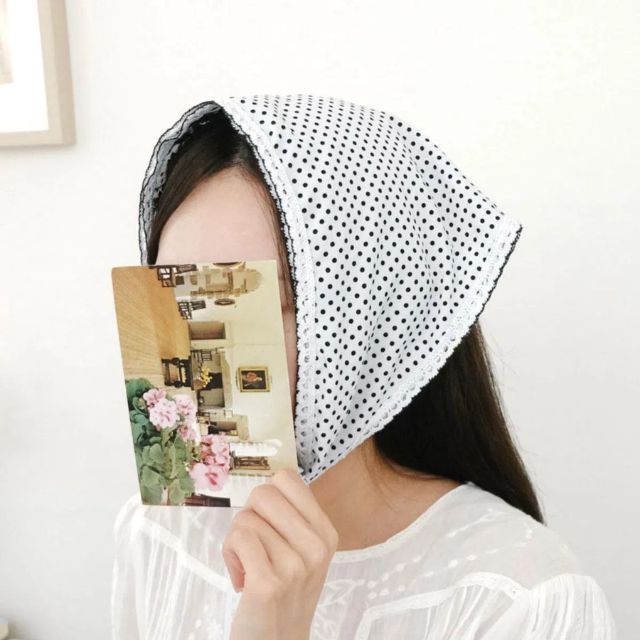Платок Billybutton Reversible Hair Kerchief — двухсторонний аксессуар с кружевом и принтом для повседневных образов