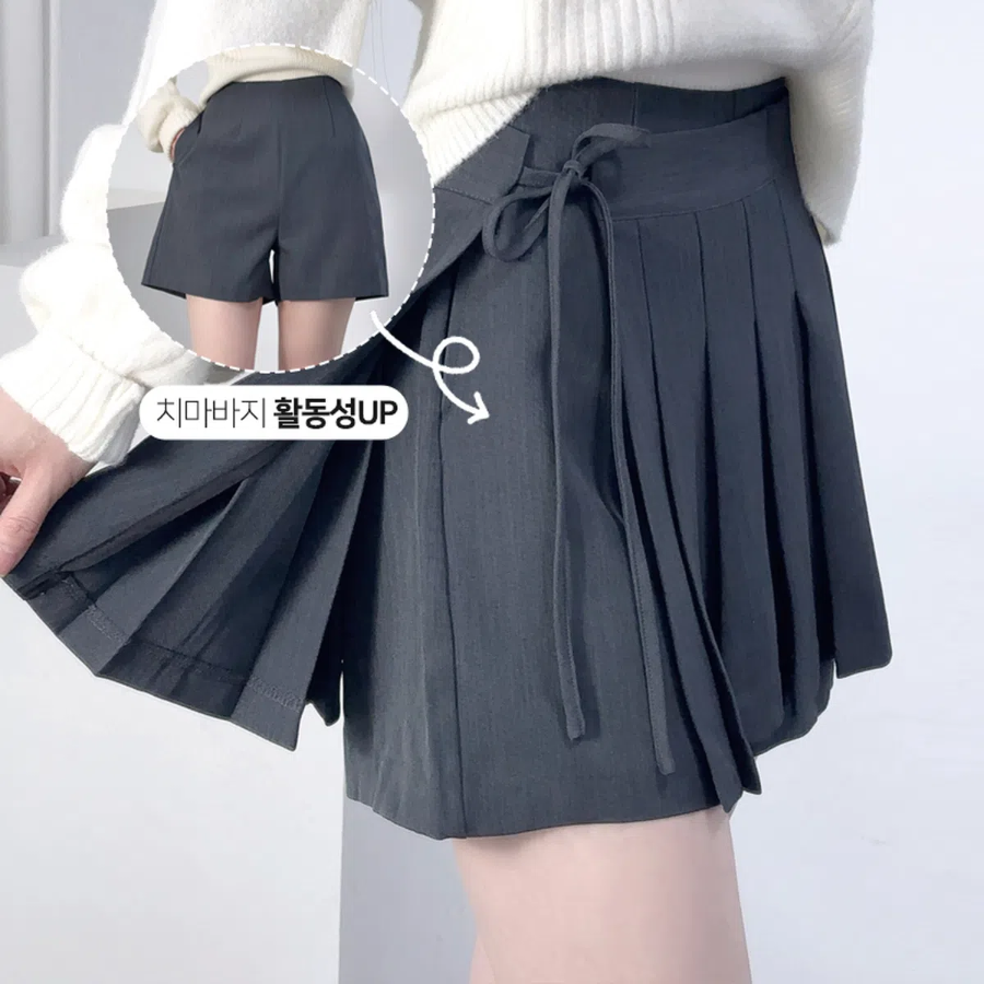 Комплект из юбки-обёртки и шорт Liell — плиссированная мини-юбка с шортами