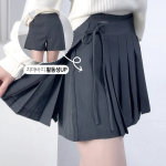 Комплект из юбки-обёртки и шорт Liell — плиссированная мини-юбка с шортами