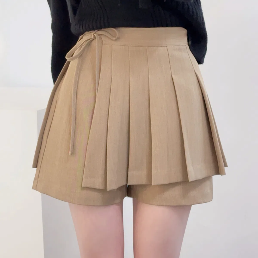 Комплект из юбки-обёртки и шорт Liell — плиссированная мини-юбка с шортами