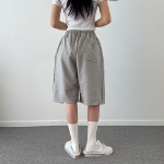 Бермуды с накладными карманами и защипами Point