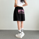 Женские спортивные шорты с защипами и надписью на бёдре