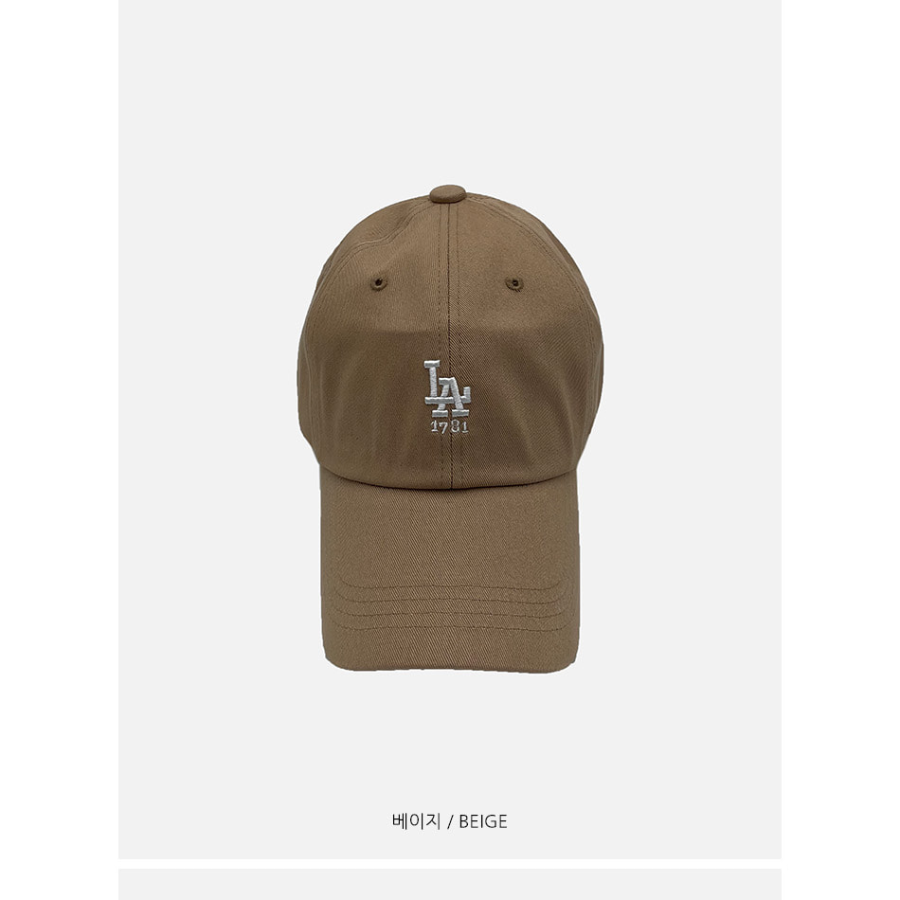 Бейсболка LA Logo Deep Fit Cap — стильная и удобная модель с глубоким силуэтом и эффектом «маленького лица»