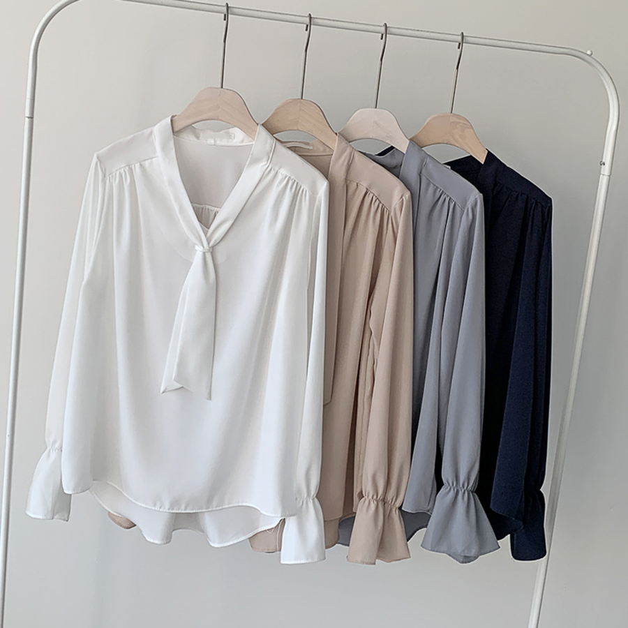 Fromday – блузка Shirring Tie V-Neck Blouse