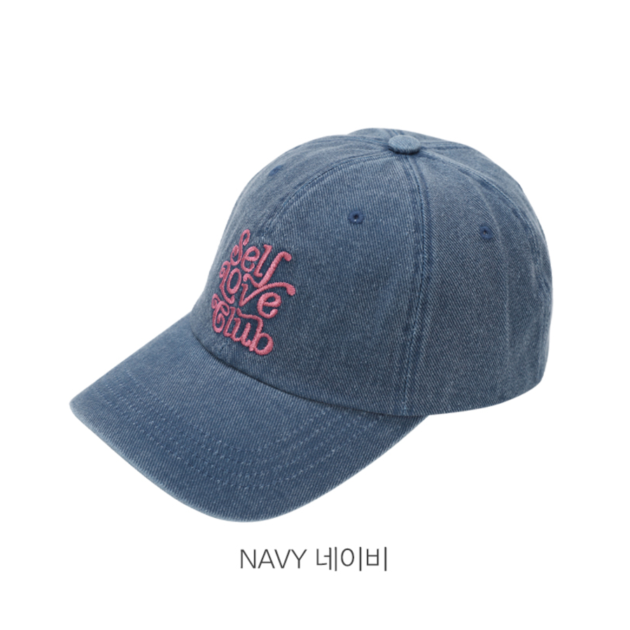 Женская бейсболка L’Cate Embroidered Cap — лаконичный стиль с выразительной деталью