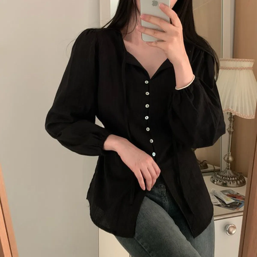 JENNIE – блузка Ribbon Tie Blouse