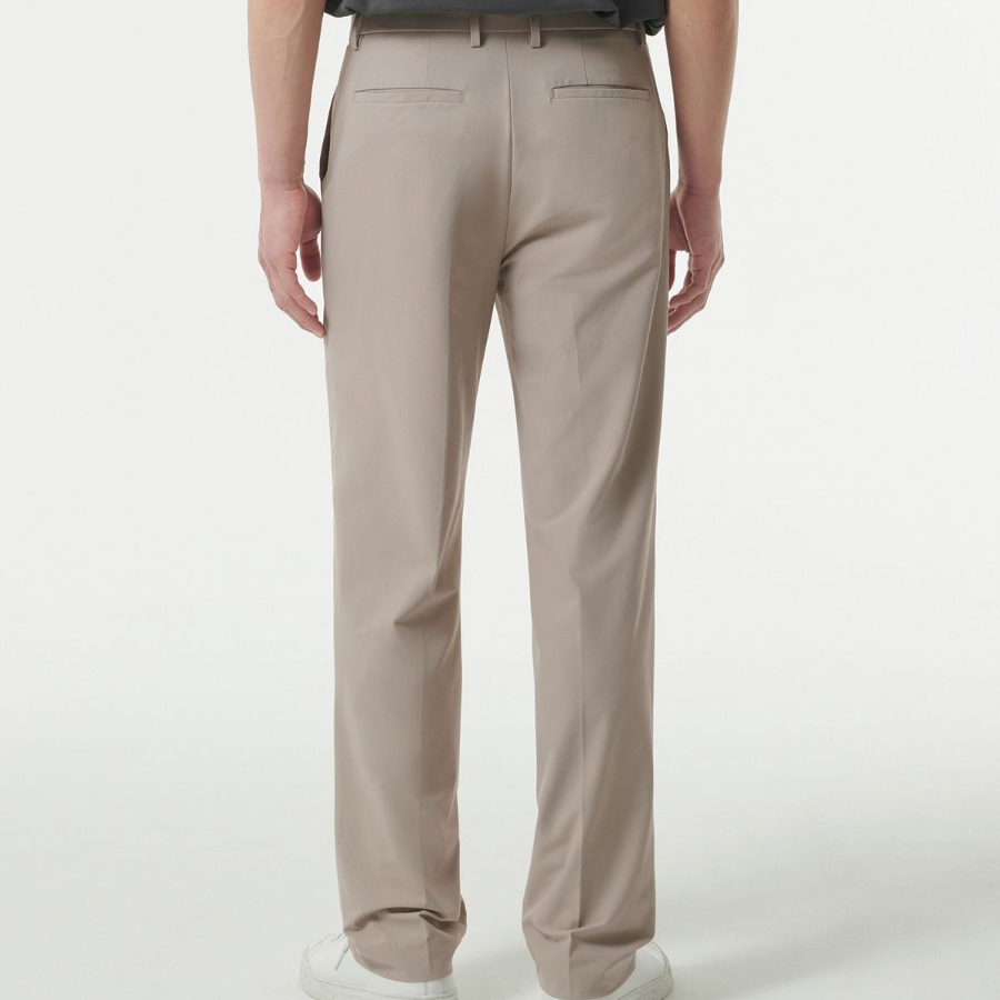 Sportive Straight Slacks [Light Beige]