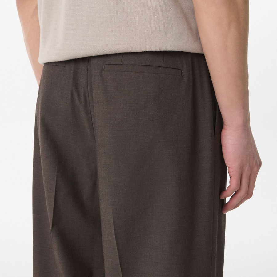 Light Plain One-Tuck Wide Hidden Banding Slacks [Brown]