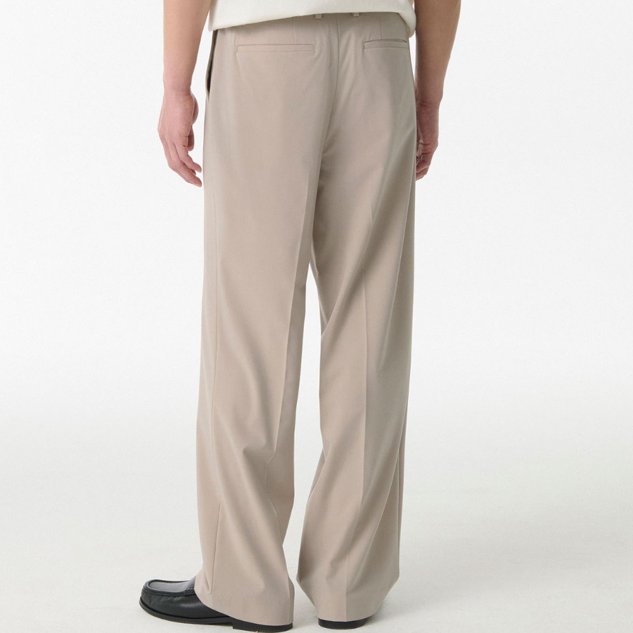 Light Plain One-Tuck Wide Hidden Banding Slacks [Light Beige]