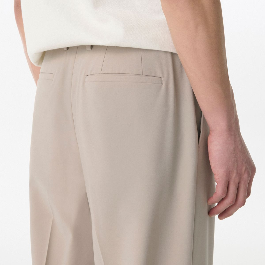 Light Plain One-Tuck Wide Hidden Banding Slacks [Light Beige]