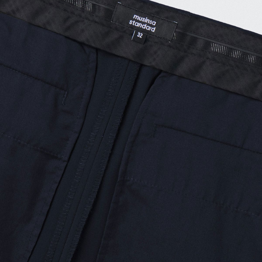 Light Plain One-Tuck Wide Hidden Banding Slacks [Navy]