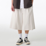 Musinsa Standard One-Tuck Long Bermuda Sweat Pants [Cream]