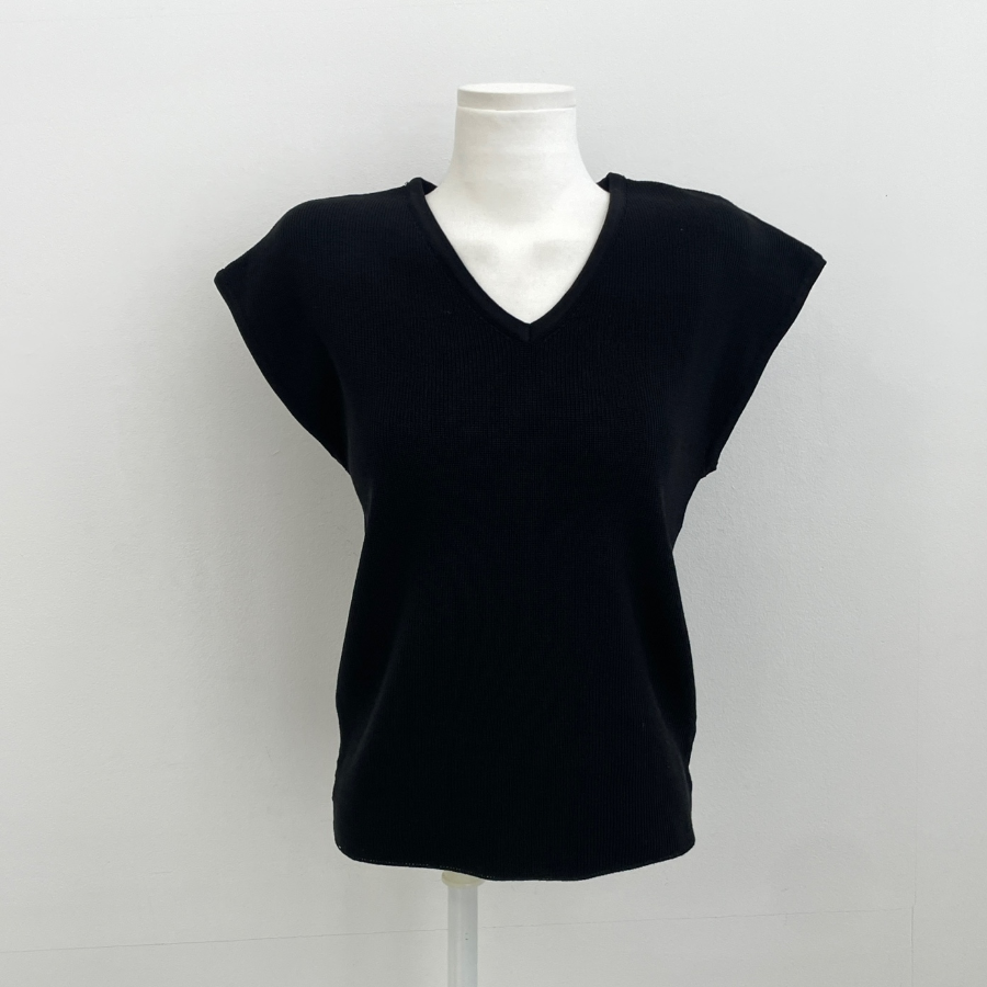Ripley –  V-Neck Cap Sleeve Knit Tank