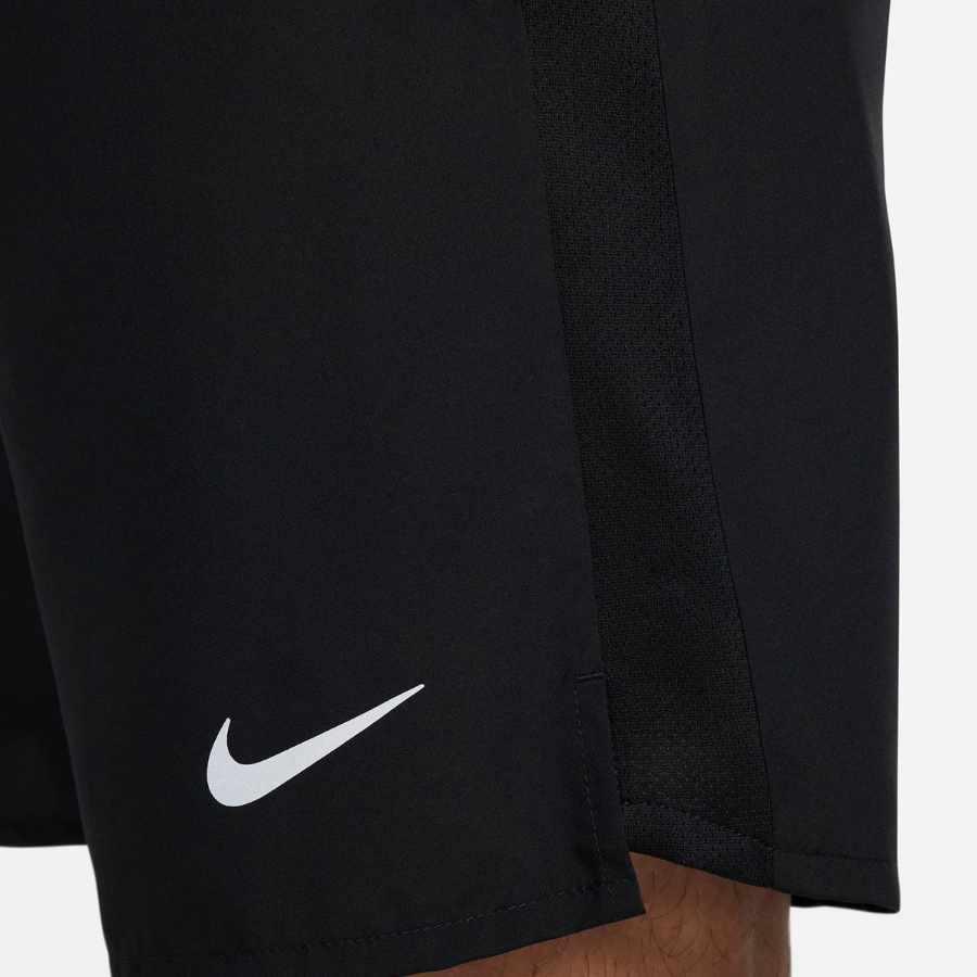 Nike Dri-FIT Challenger 7-Inch Brief-Lined Versatile Shorts M [Black]
