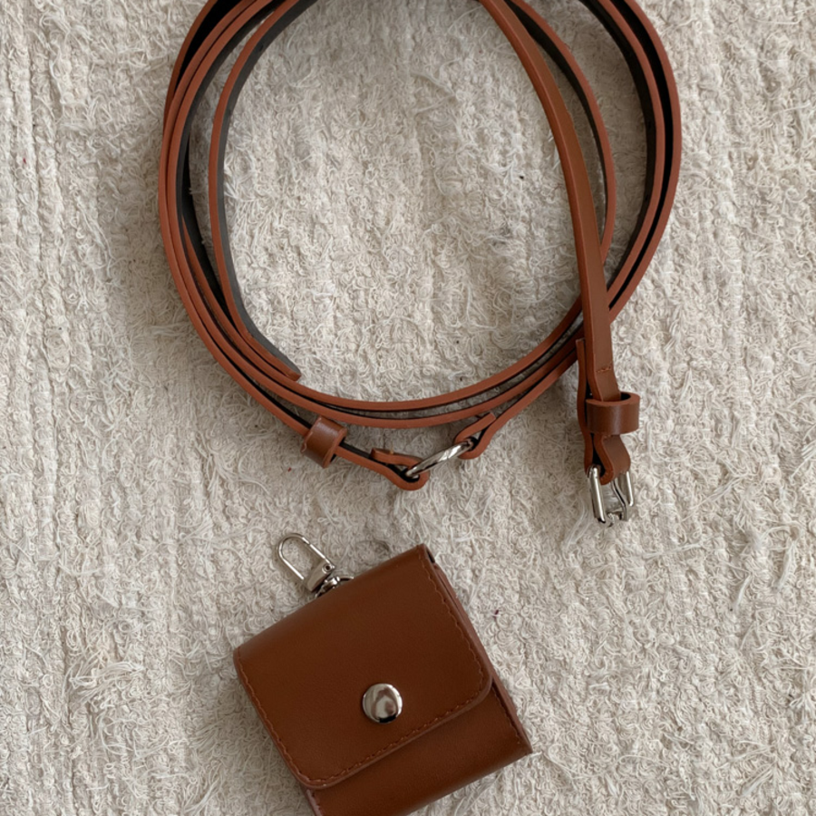 Многофункциональный ремень с мини-сумками и карабином — стиль и практичность в одном аксессуаре