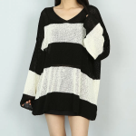 4-COLOR V-NECK STRIPE – Loose Fit Long Sleeve Knit Sweater