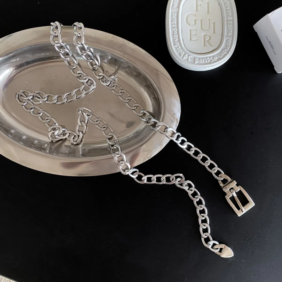 All-Silver Slim Chain Belt — стильный металлический ремень в серебристом тоне для акцентных и модных образов