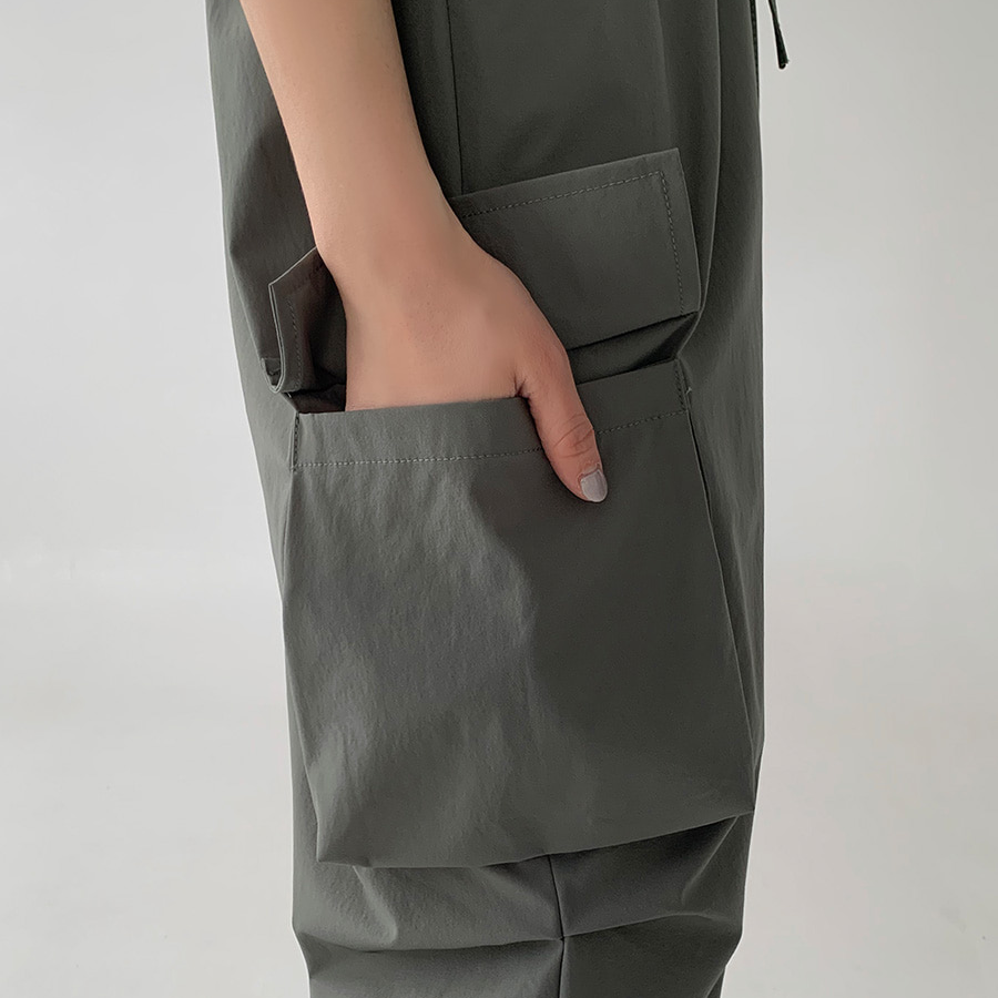 Летние брюки-карго с защипами и резинкой по краям