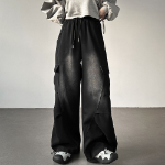 Брюки-чиносы с принтом и стиркой, карманами-карго, с защипами и шнурком на талии, свободного кроя