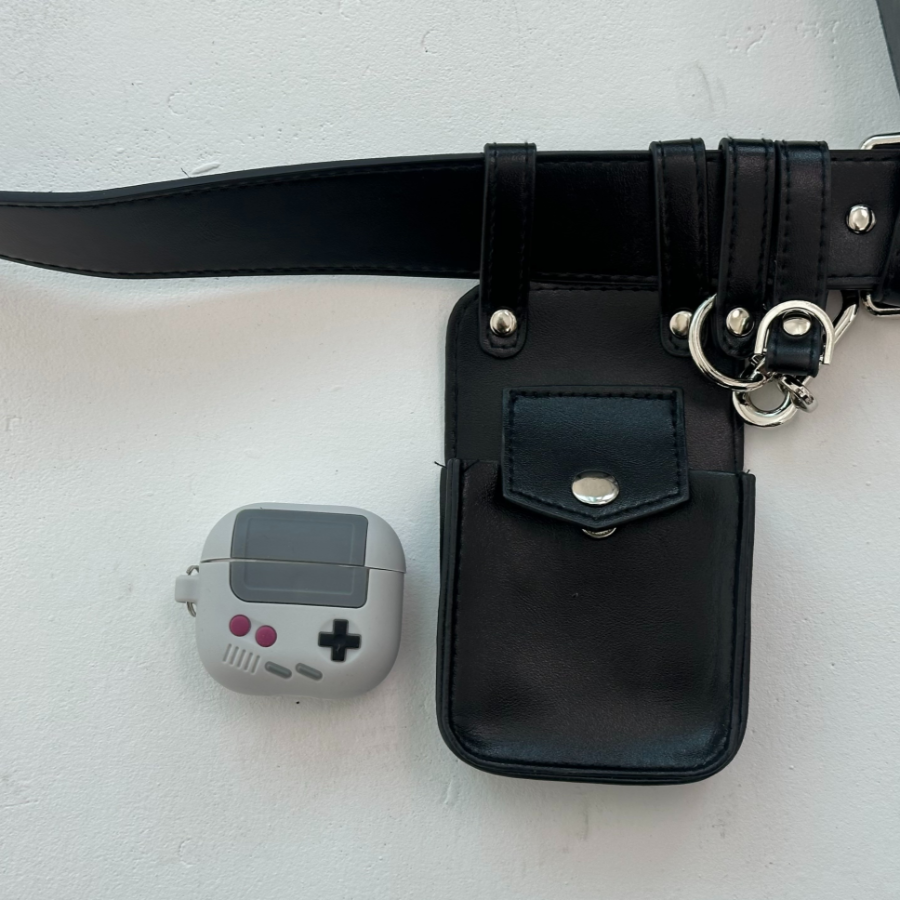 Layered Multi-Pocket Leather Belt — функциональный ремень с несколькими карманами в стиле utility