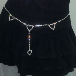 Cubic Gem Heart Chain Belt — изящный цепочный пояс с сердечками и сияющими камнями