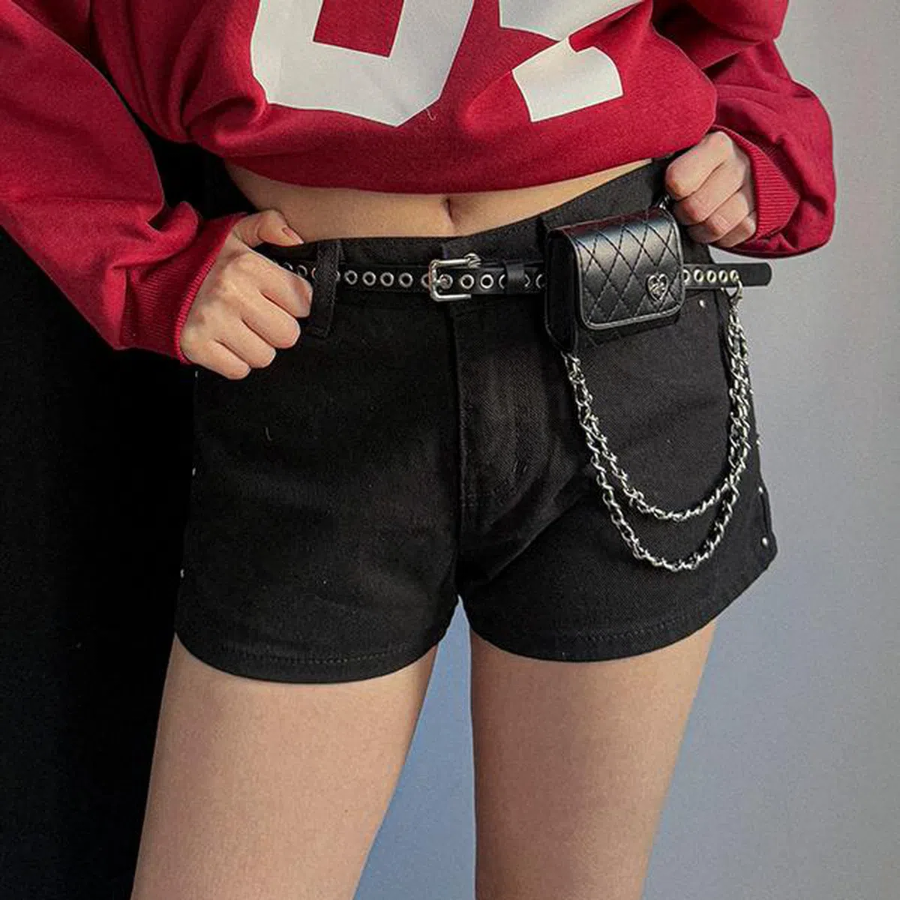 AirPods Case Eyelet Chain Layered Belt — функциональный и стильный ремень с айлетами и цепочкой