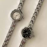 Circle Mirror Metal Watch — минималистичные часы с зеркальным циферблатом и металлическим браслетом