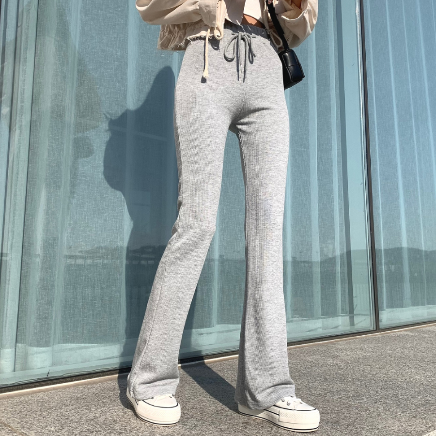 Фирменные тренировочные брюки Line-Up в стиле slim-fit с расклешением