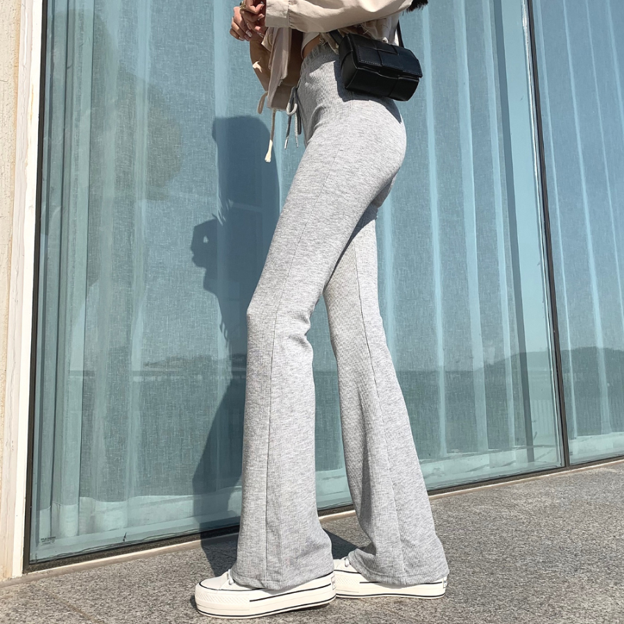 Фирменные тренировочные брюки Line-Up в стиле slim-fit с расклешением