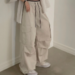 Контрастные широкие карго-брюки со шнурком и вставками