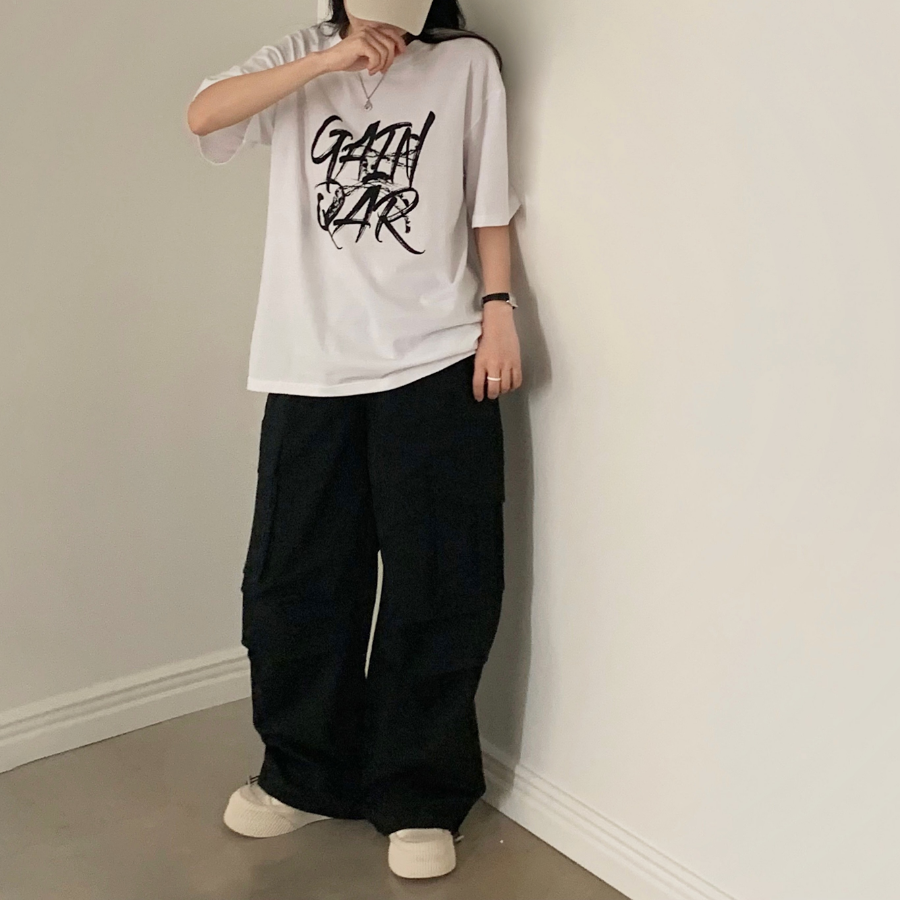 Контрастные широкие карго-брюки со шнурком и вставками