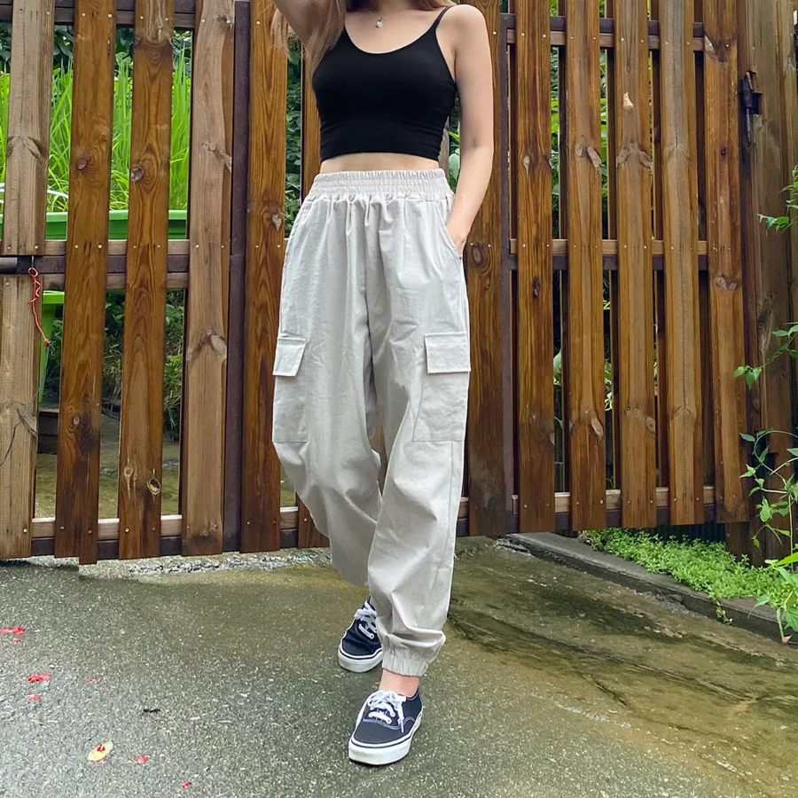 Карго-джоггеры в стиле boyfit с эластичным поясом