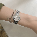 Simple Roman Round Metal Watch — лаконичные часы с римскими цифрами для элегантного образа