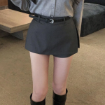 Мини-юбка-шорты с разрезом и ремнём в комплекте