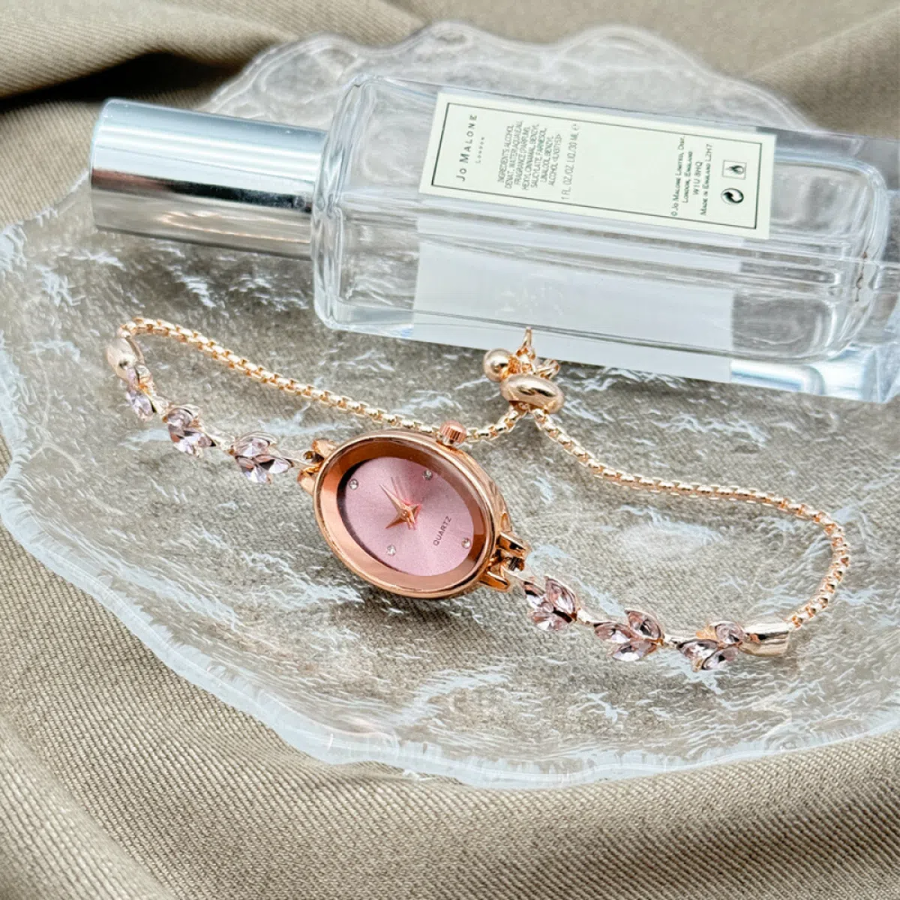 Karin Slide Women’s Wristwatch (Pink) — женские наручные часы с утончённым дизайном и розовым циферблатом