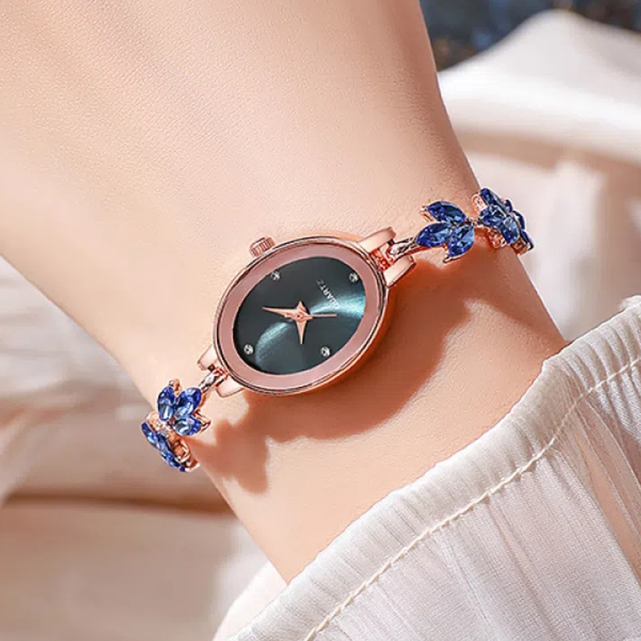 Karin Slide Women’s Wristwatch (Blue) — женские наручные часы с металлическим браслетом и элегантным синим циферблатом