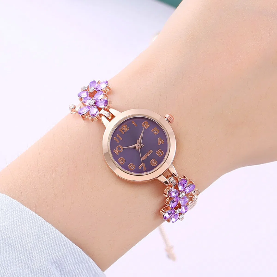 Daisy Slide Women’s Wristwatch (Purple) — женские наручные часы с изящным дизайном и фиалковым оттенком циферблата