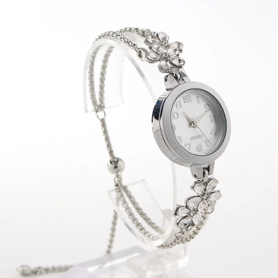 Daisy Slide Women’s Wristwatch (Silver) — изящные женские часы в универсальном серебристом оттенке для стильного повседневного образа