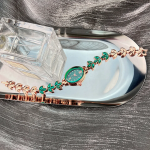 Lilia Women’s Wristwatch (Green) — женские наручные часы с изумрудным циферблатом и изысканным металлическим браслетом