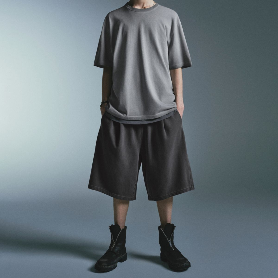 Pigment One-Tuck Bermuda Sweat Pants [Charcoal Gray]