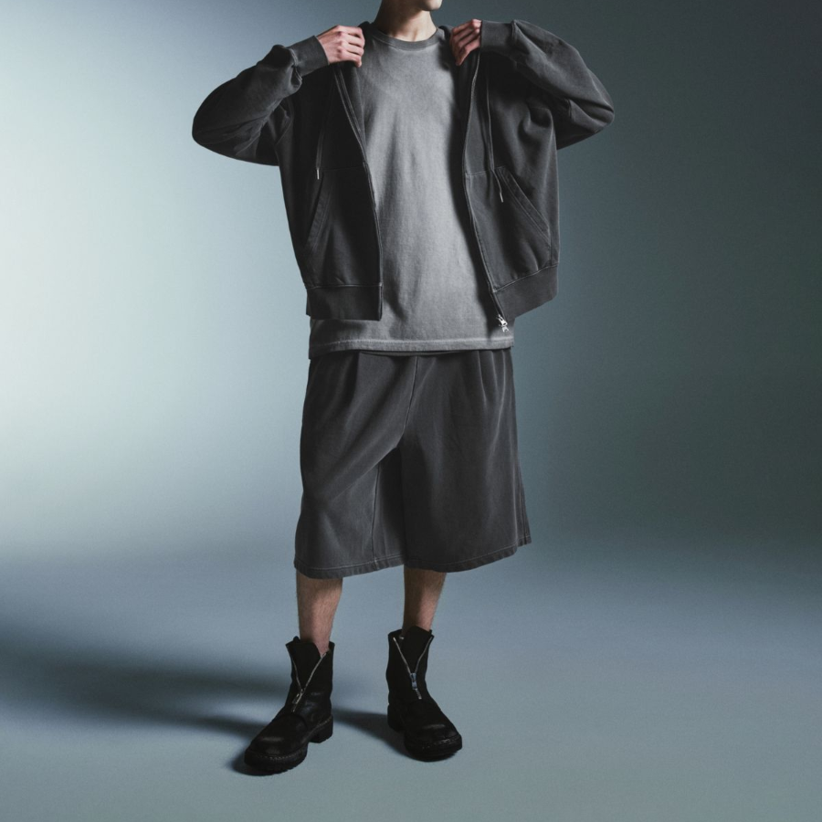 Pigment One-Tuck Bermuda Sweat Pants [Charcoal Gray]