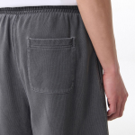 Pigment One-Tuck Bermuda Sweat Pants [Charcoal Gray]