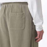 Pigment One-Tuck Bermuda Sweat Pants [Khaki]