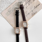 Темно-коричневый