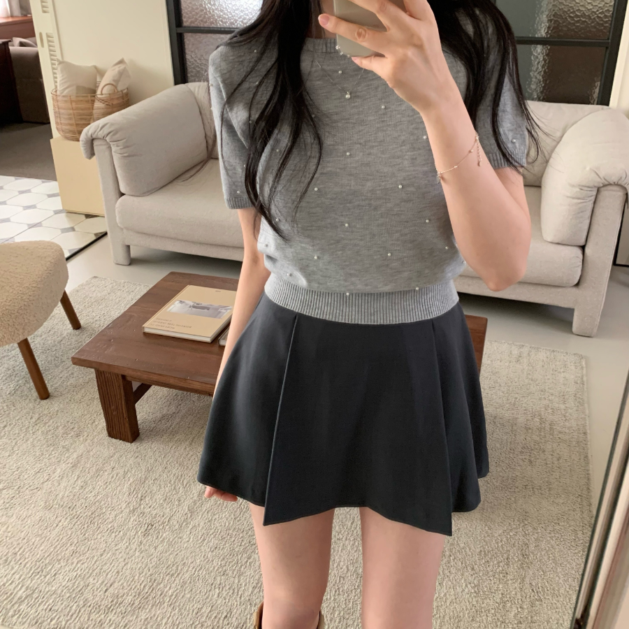 Объёмная мини-юбка с пышным силуэтом